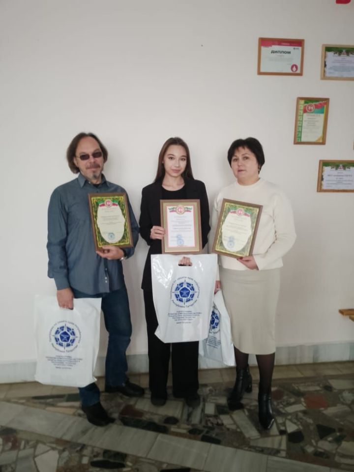 ТР Дәүләт алкоголь инспекциясе Аксубай районы укытучыларының хезмәтен билгеләп үтте