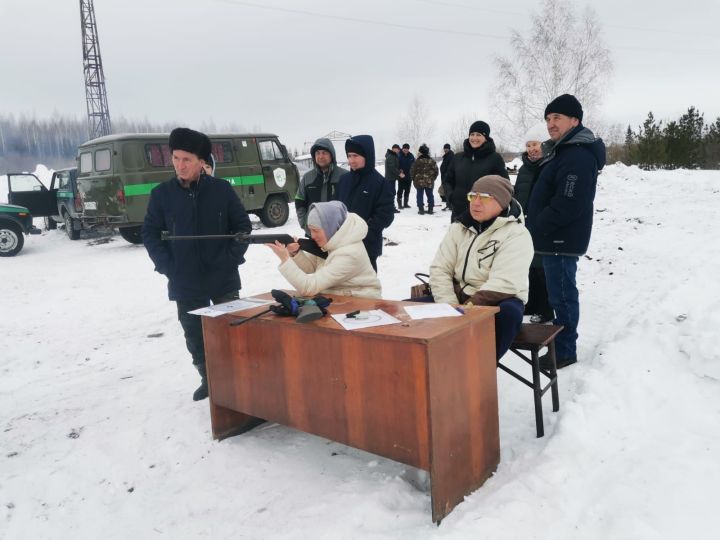 Аксубаевские лесоводы встали на лыжню