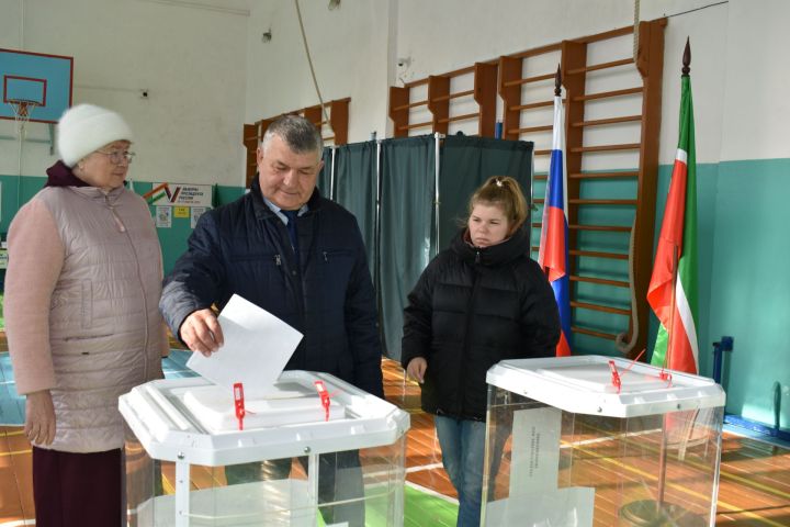 Аксубай районы башлыгы РФ Президенты сайлауларында район халкының активлыгын билгеләп үтте