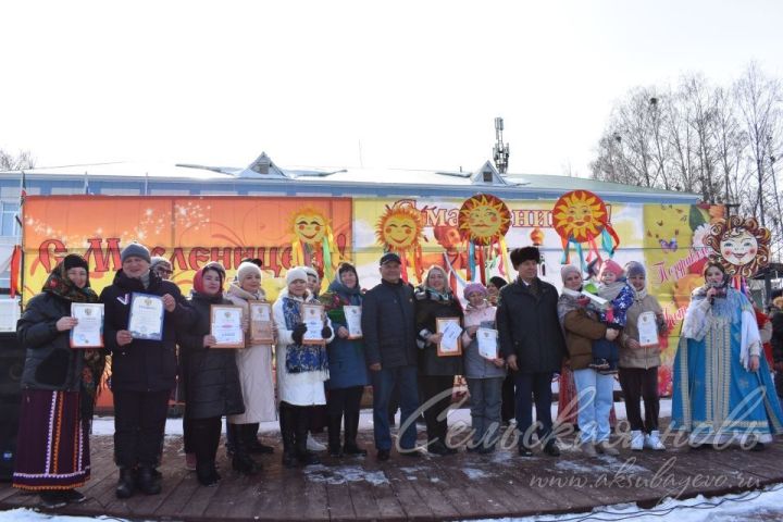 Аксубайда май чабу бәйрәме курчаклары бәйгесендә җиңүчеләрне билгеләделәр