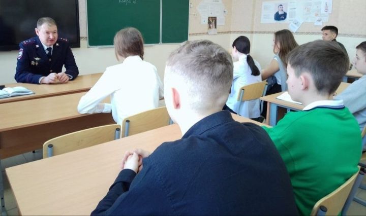 Встречу в Старотимошкинской школе посвятили правилам безопасного поведения
