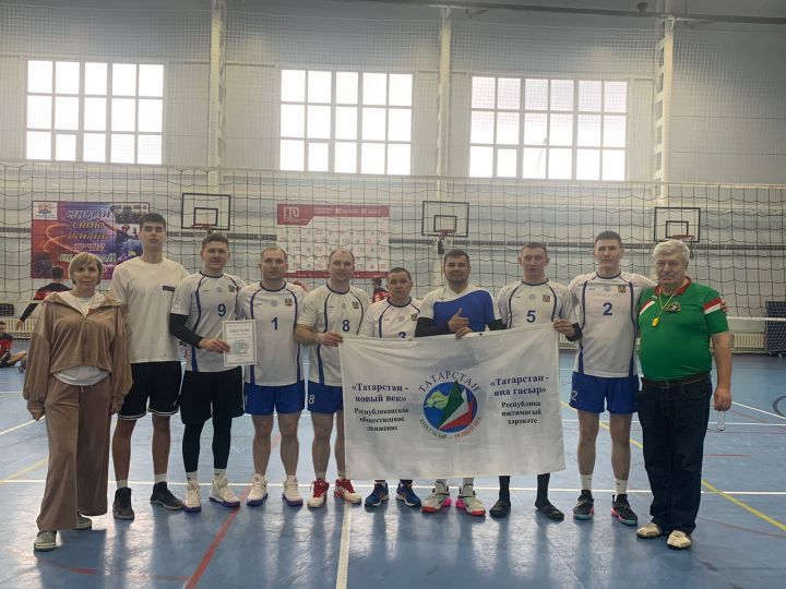 Аксубаевские волейболисты встали на первую ступень спортивного пьедестала