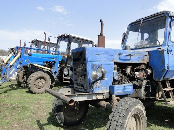В Аксубаевском районе «Гостехнадзор» проверит трактора частников