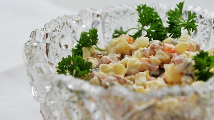 Постный «Оливье»: рецепт любимого салата с новым вкусом