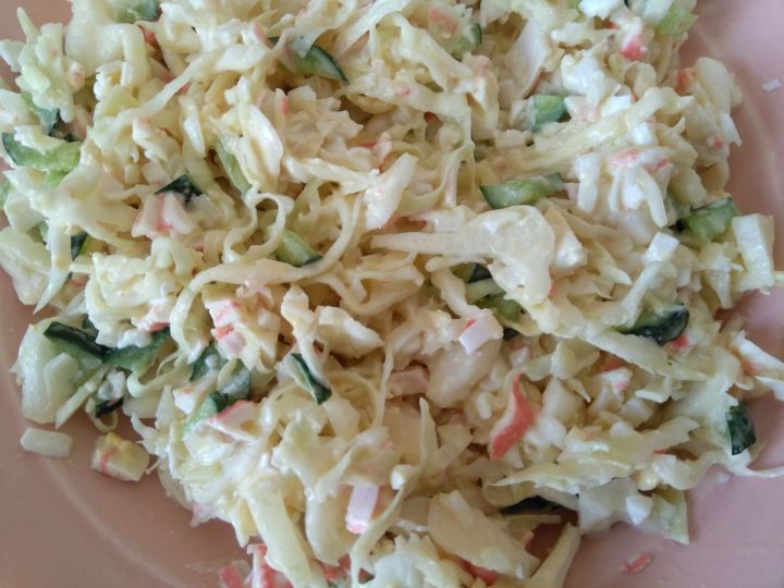 Быстрый и сочный салат: как приготовить вкусный гарнир к мясу