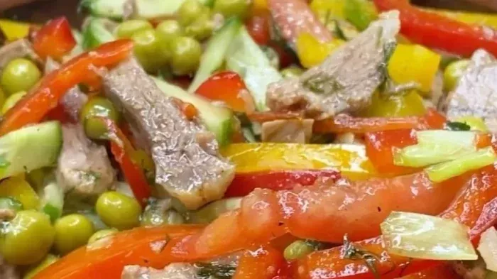 Салат с говядиной: рецепт яркого, ароматного и вкусного блюда