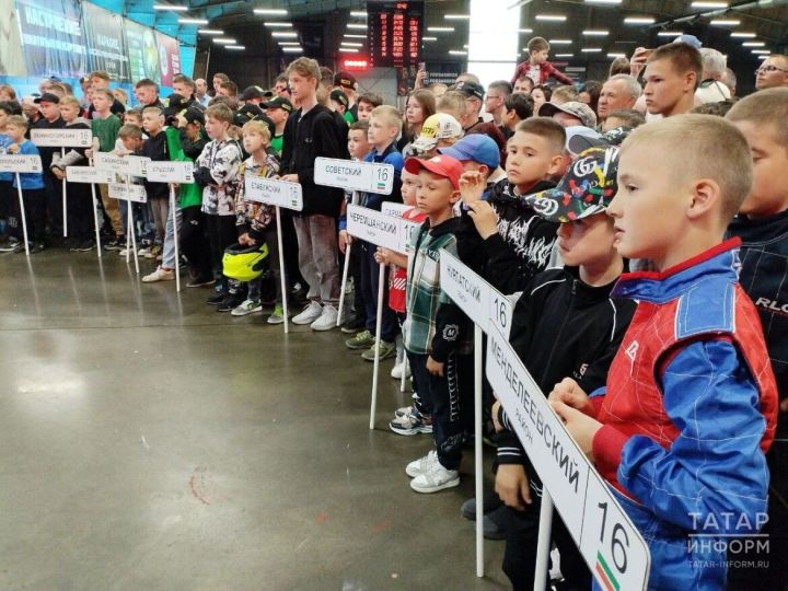 В Татарстане открыли соревнования по картингу