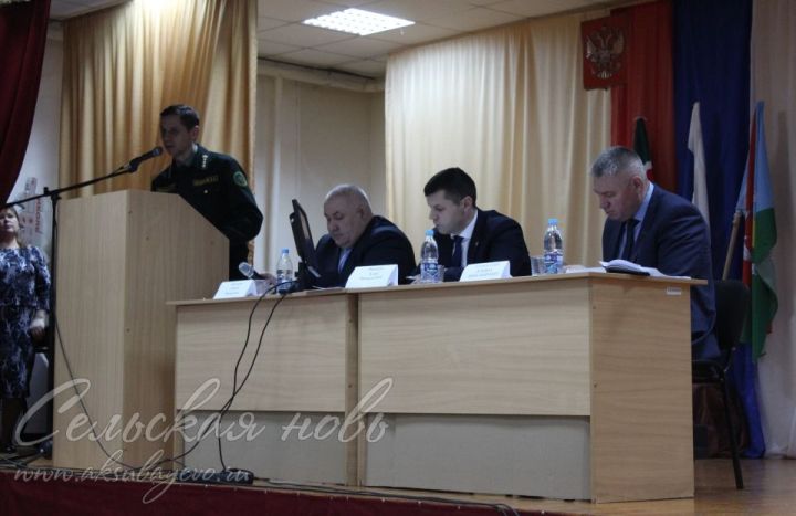 Главы поселений держат отчет