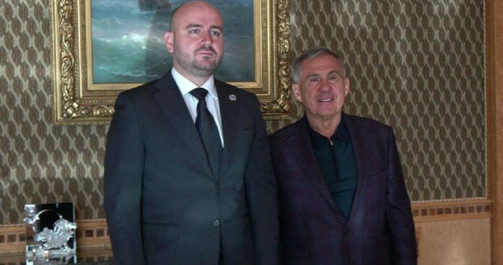 Рустам Минниханов поблагодарил Самарскую область за поддержку татарской культуры