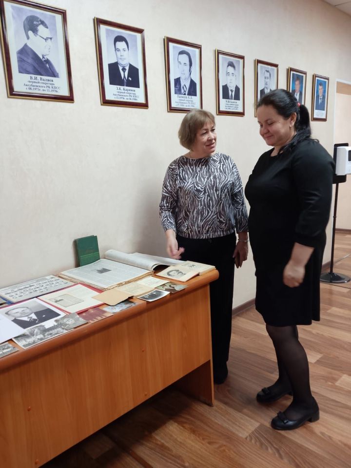 Аксубай район Советында чираттагы күргәзмә Рифгат Хәмәтшин турында сөйләде