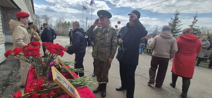 От школьной парты – до передовой: память о воинах жива